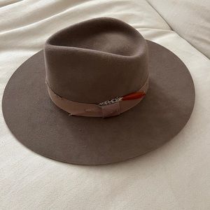 Lovely Bird Verona Hat